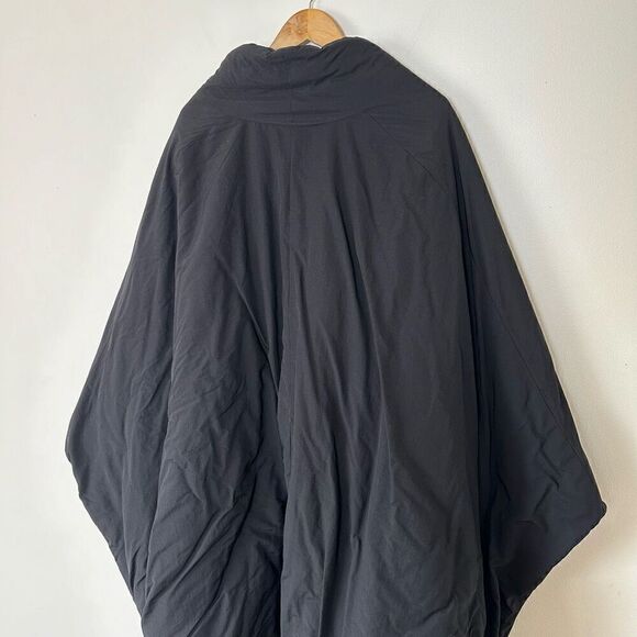 Moyuru Japan Unisex Gender Neutral Black Flared Swing Poncho Puff Zip Front Coat - Picture 15 of 15